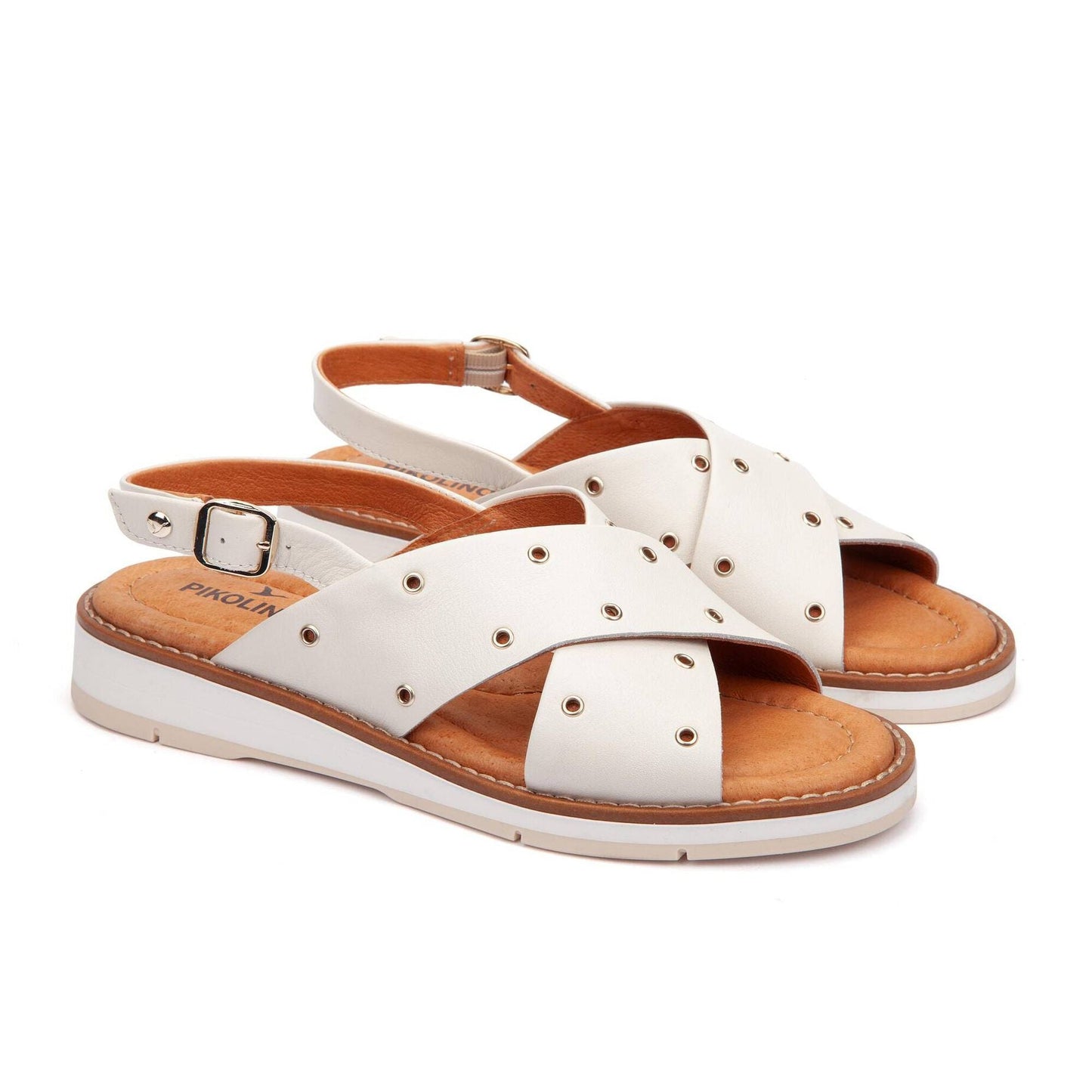 Sandalia con tiras cruzadas y tachas para mujer