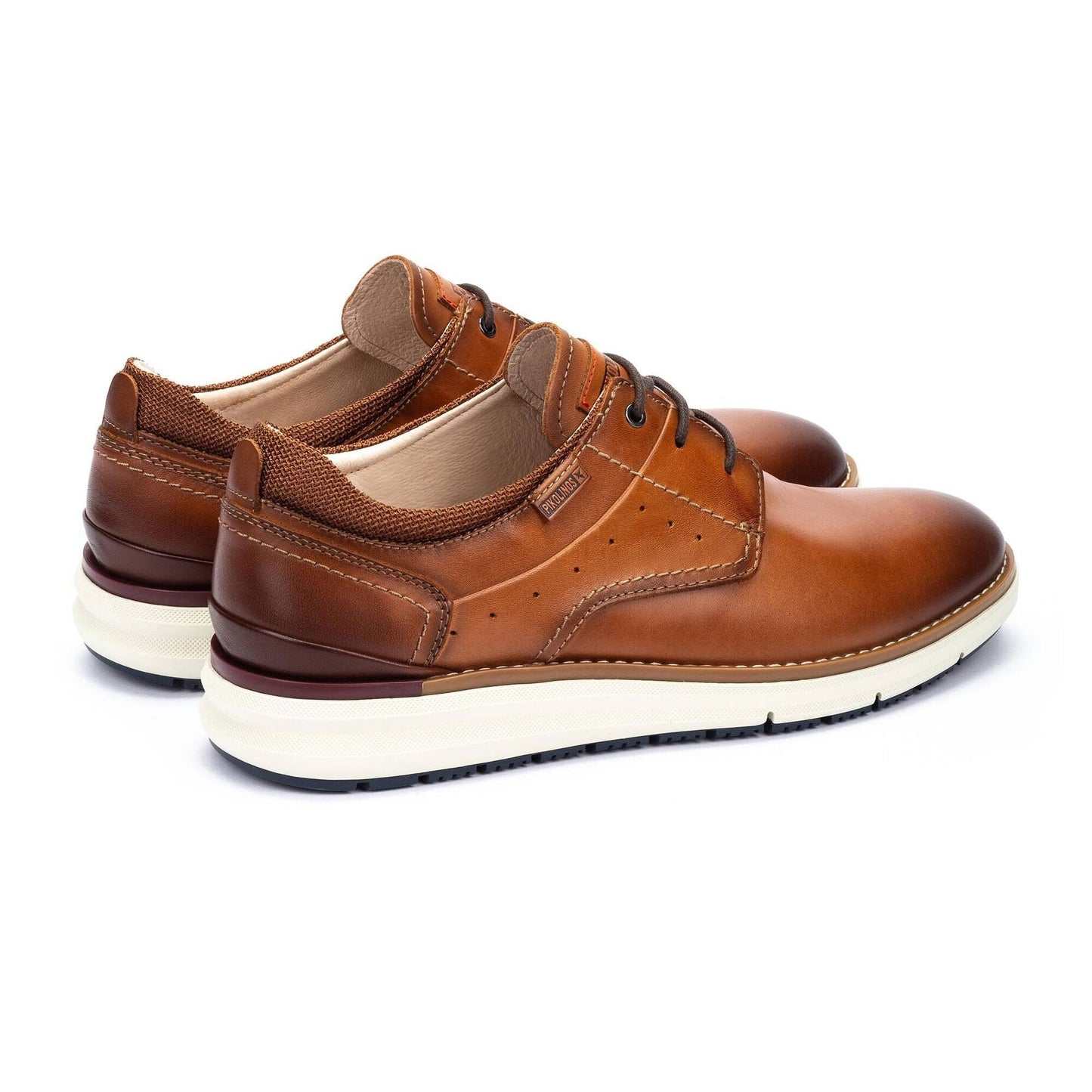 Zapato con cordones para hombre